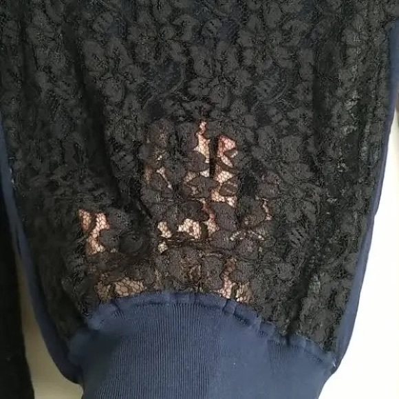 DVF Avani Lace silk-blend blouse - Picture 5 of 8